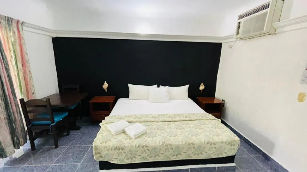 DOUBLE STANDARD Room, Maya del Carmen, Playa Del Carmen