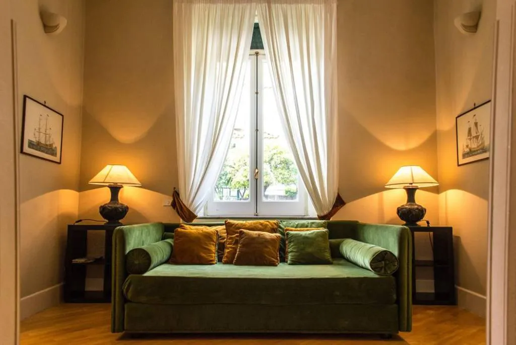 APARTMENT STANDARD Room, Casa Rubinacci, Naples