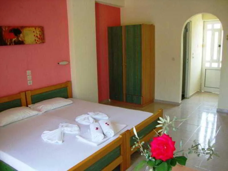 STUDIO CAPACITY 3 Room, Hotel Megara, Zante