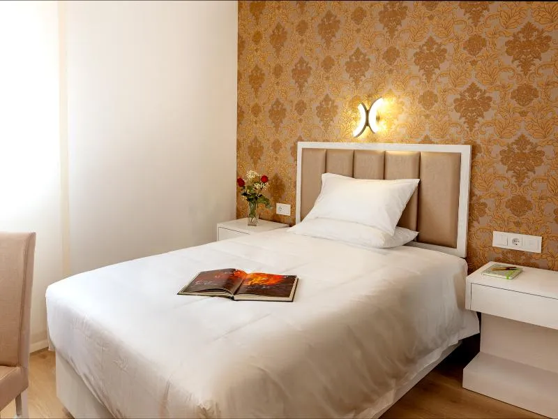 SINGLE STANDARD Room, Hotel Insula Barataria, Madrid