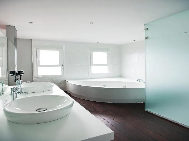 SUITE STANDARD Room, Uve Alcobendas, Madrid