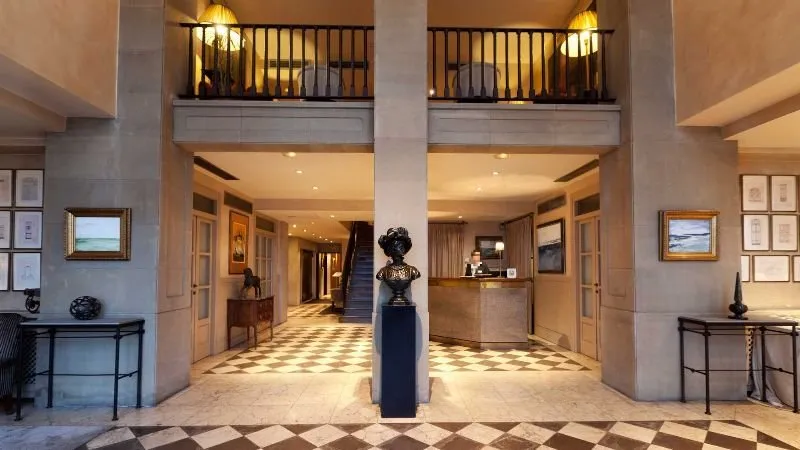 Lobby, Duquesa de Cardona, Barcelona