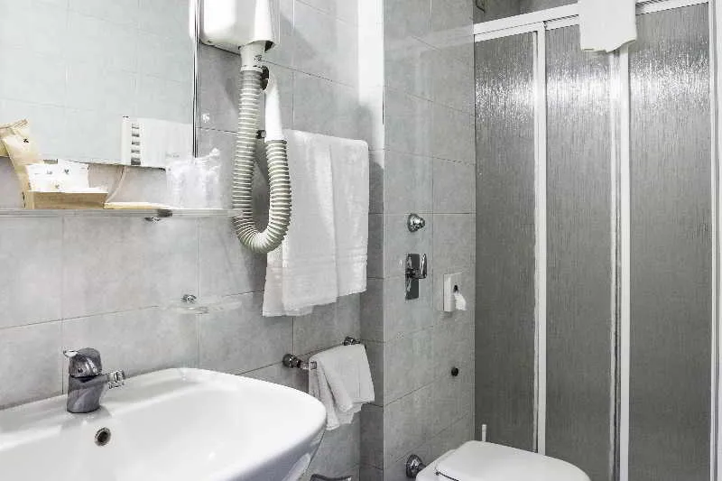 Room, Hotel Des Etrangers, Milan