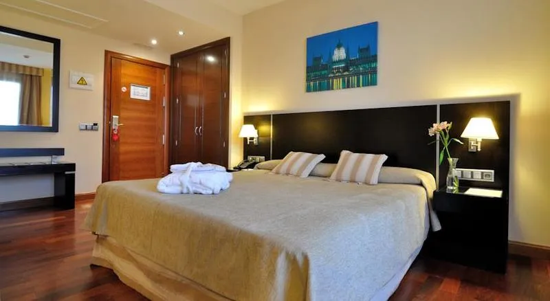 Room, Clement Barajas, Madrid
