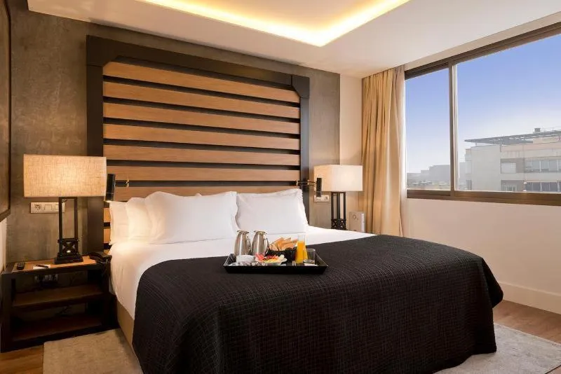 DOUBLE SINGLE USE EXECUTIVE Room, H10 Tribeca, Madrid