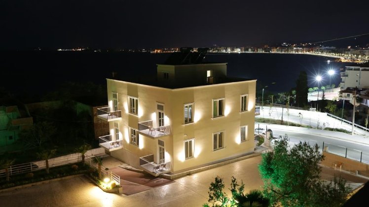 Le Palazzine Hotel, Kavaje