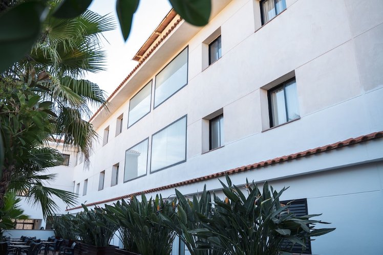 Beatrix 2000 - Caliu Apartments, Costa Brava