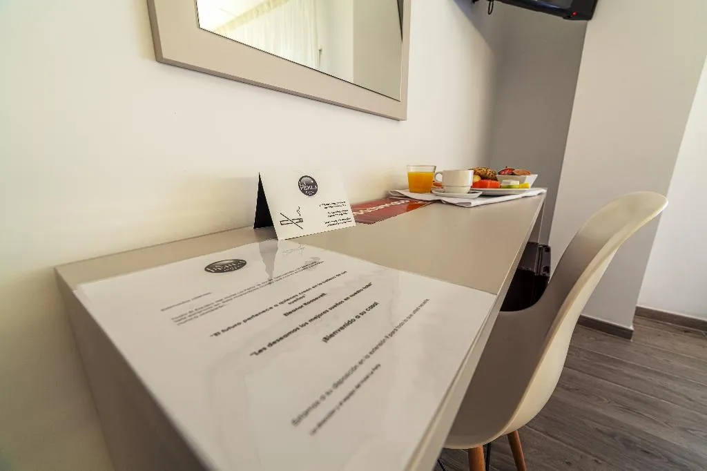 QUADRUPLE STANDARD Room, La Perla, Costa Almeria