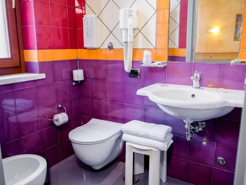 QUADRUPLE STANDARD Room, Hotel Diana Pompei, Naples