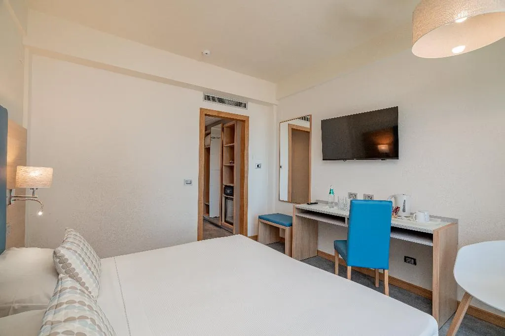 Double or Twin CLASSIC WITH BALCONY Room, Hotel Calabona, Alghero