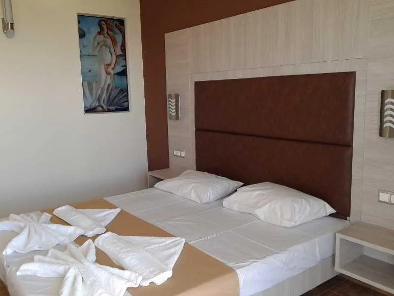 QUADRUPLE CAPACITY 4 Room, Karavos, Rhodes