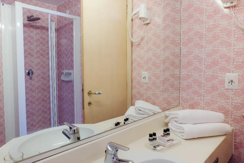 DOUBLE DELUXE Room, Hotel Villa Carlotta, Milan
