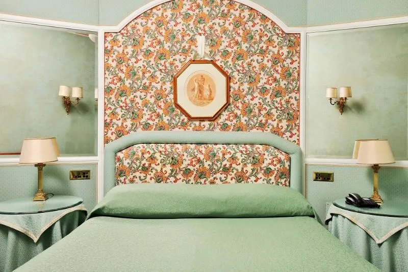 DOUBLE SINGLE USE CLASSIC Room, Room Select Mecenate Palace, Rome