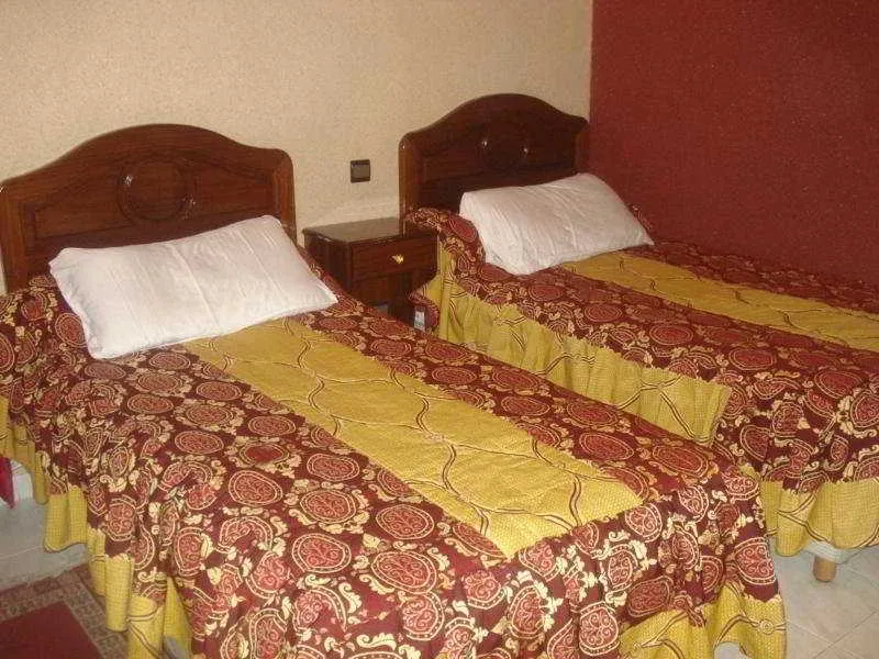 Room, Guynemer, Casablanca