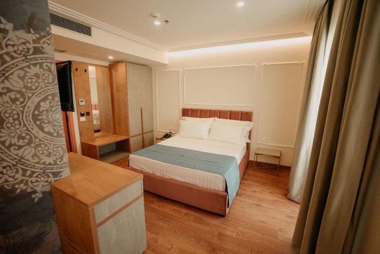 Martiness Hotel, Durres