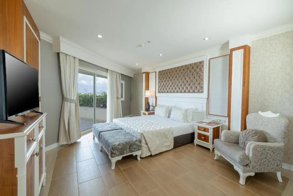 Room, Crystal Sunset Pearl Collection, Antalya