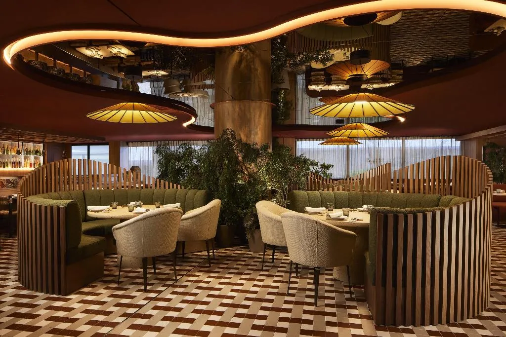 Restaurant, NH Collection Madrid Eurobuilding, Madrid