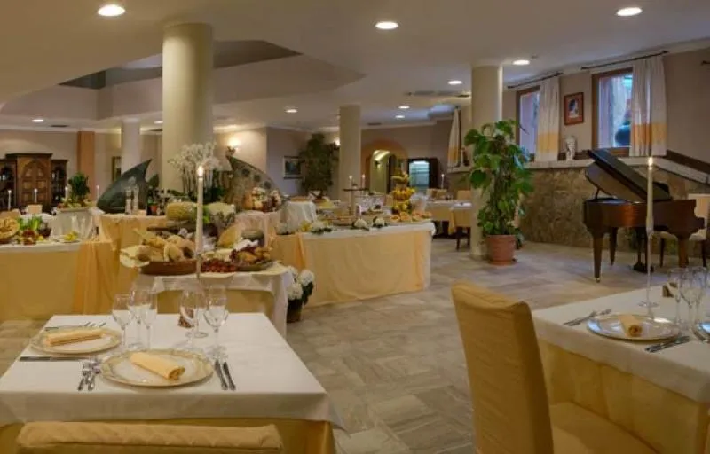 Restaurant, Hotel Arathena, Olbia