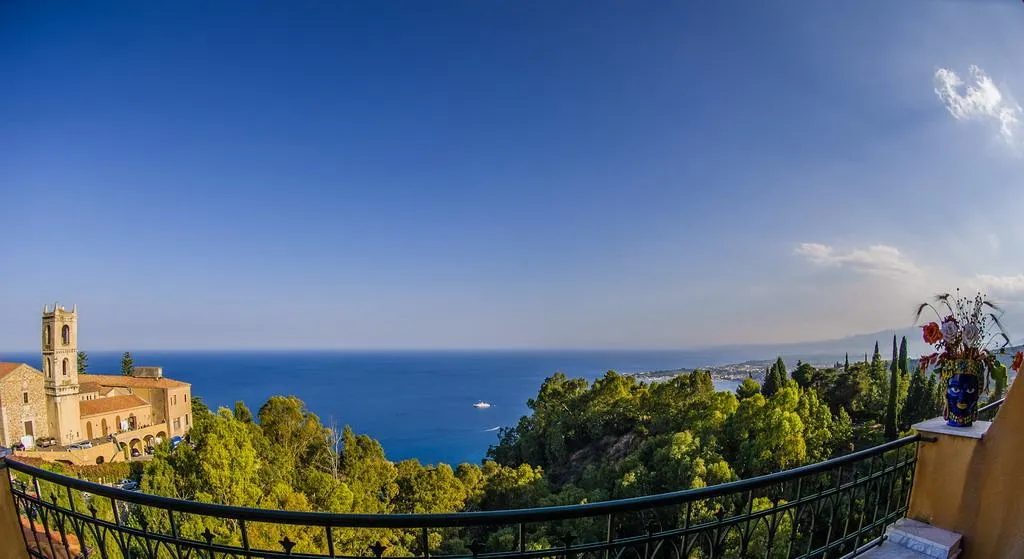 DOUBLE CLASSIC SEA VIEW Room, Villa Riis, Taormina