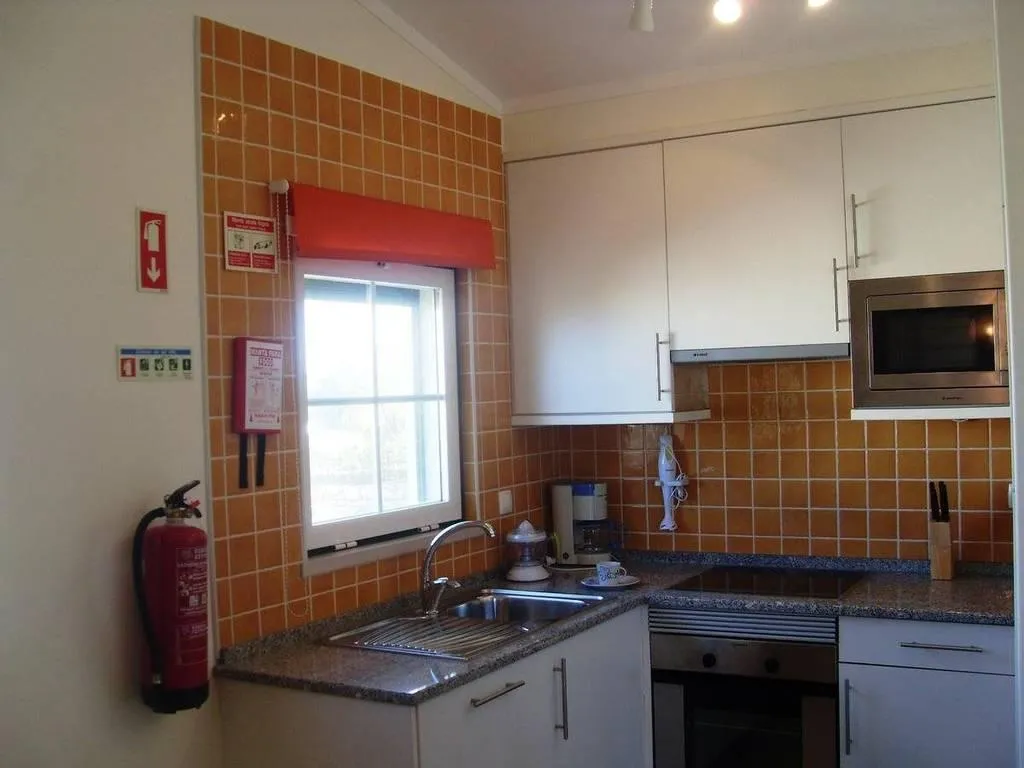 APARTMENT CAPACITY 5 TWO BEDROOMS Room, Glenridge Albufeira Beach & Golf Resort, Algarve