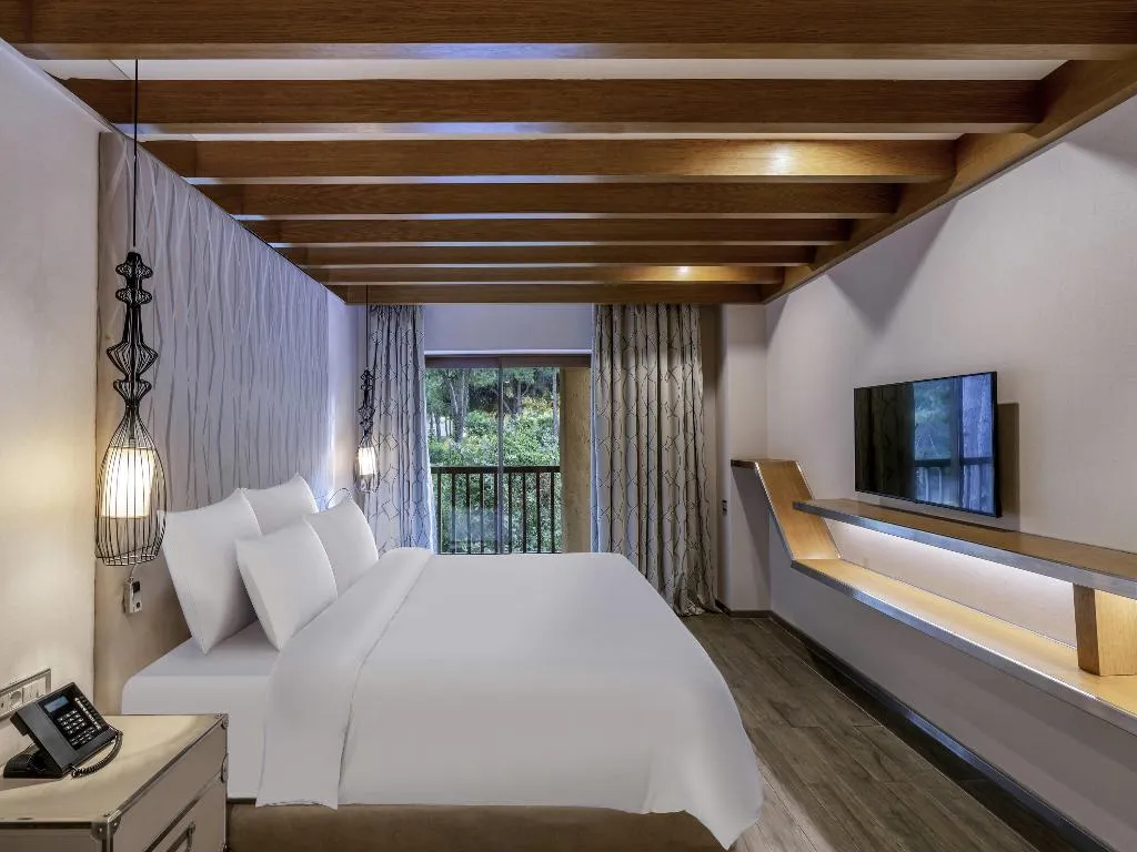SUITE GARDEN VIEW Room, Rixos Premium Belek L.O.L Theme Park Free Access, Antalya