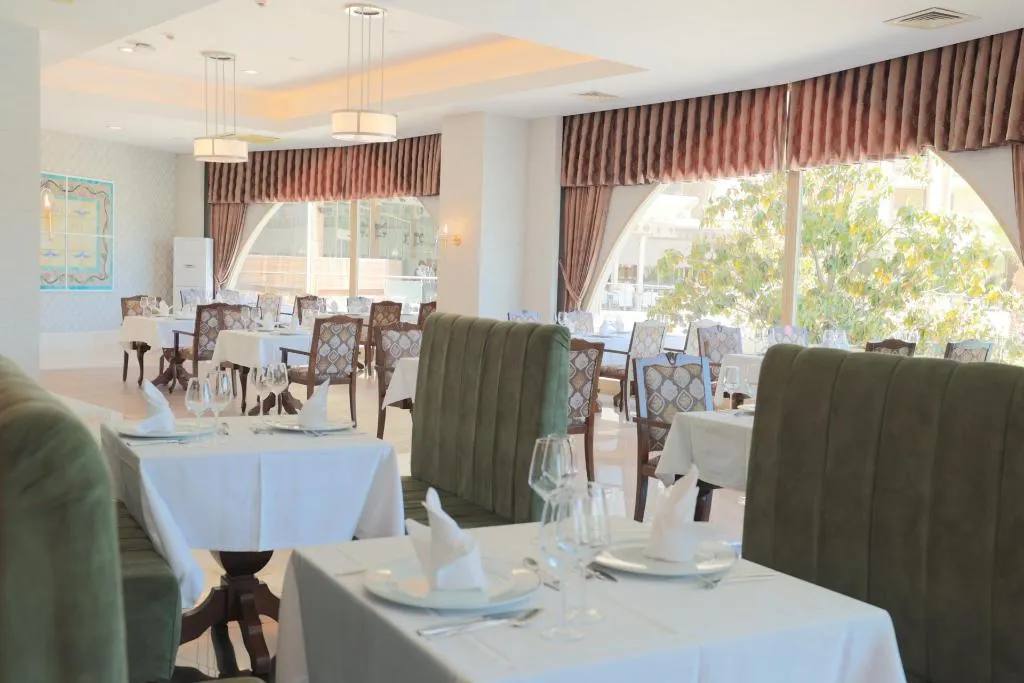 Restaurant, Crystal Prestige Pearl Collection, Antalya