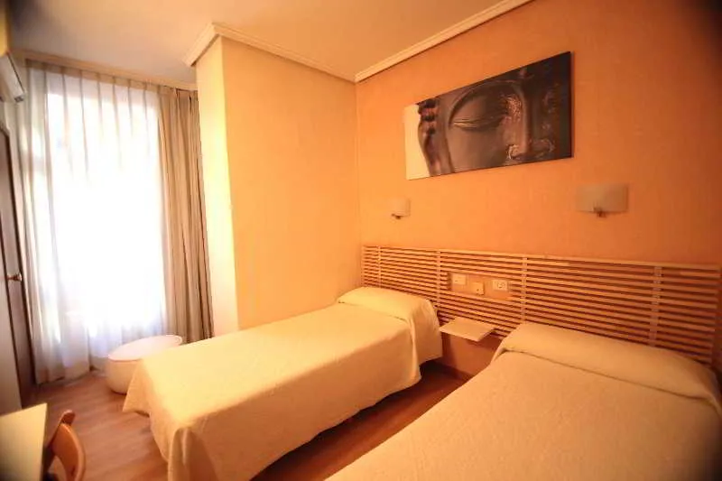 Room, Casual de la Música Valencia, Valencia