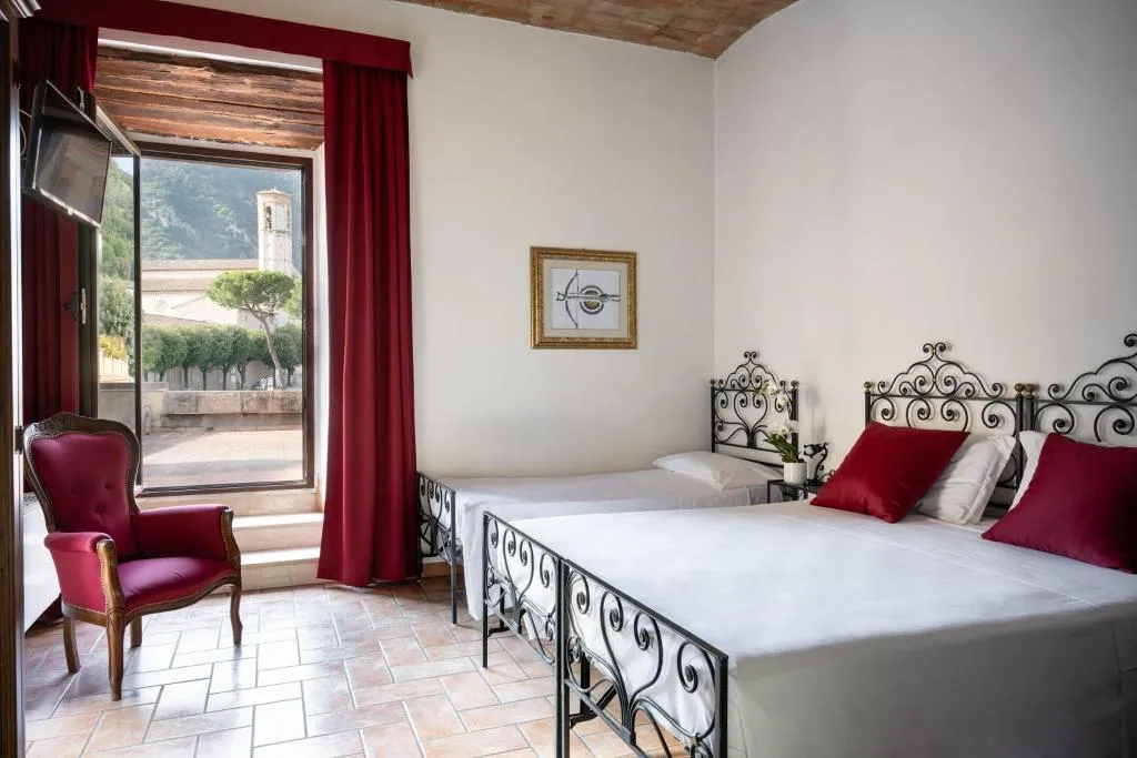 TRIPLE STANDARD Room, Hotel San Marco, Umbria
