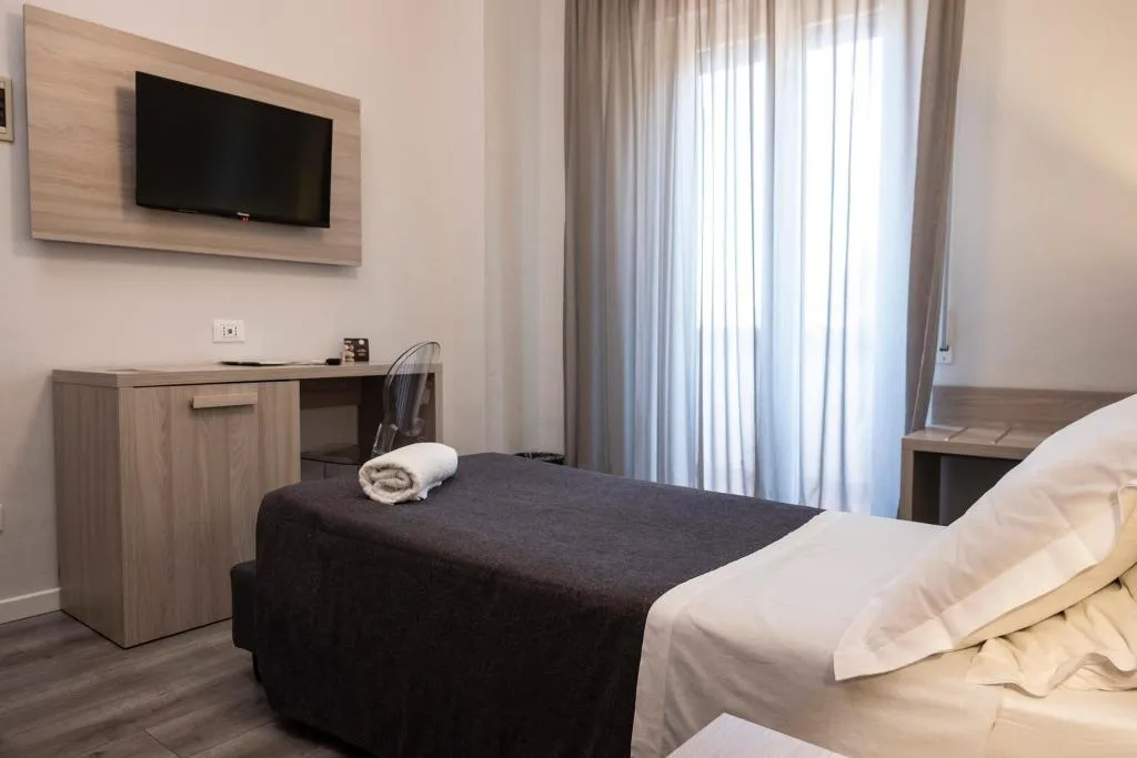 SINGLE STANDARD Room, Tirreno Hotel, Palermo