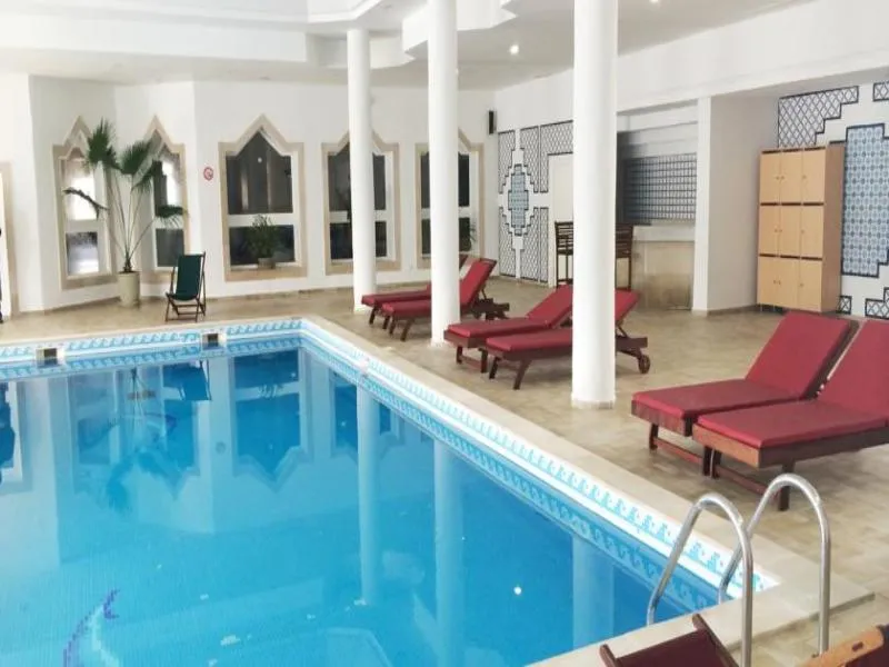 Pool, La Couronne, Tunisia
