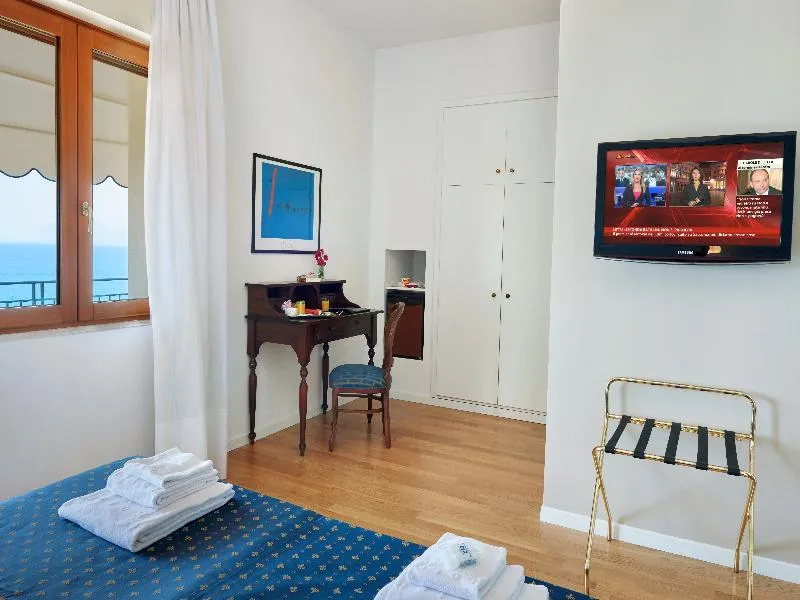 Double or Twin SEA VIEW Room, Punta Nord-Est, Palermo