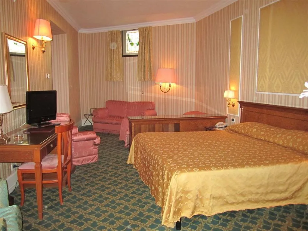 TRIPLE STANDARD Room, The Major Hotel, Rome