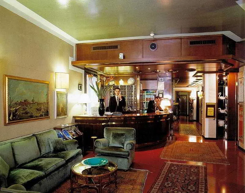 Lobby, Le Boulevard, Venice