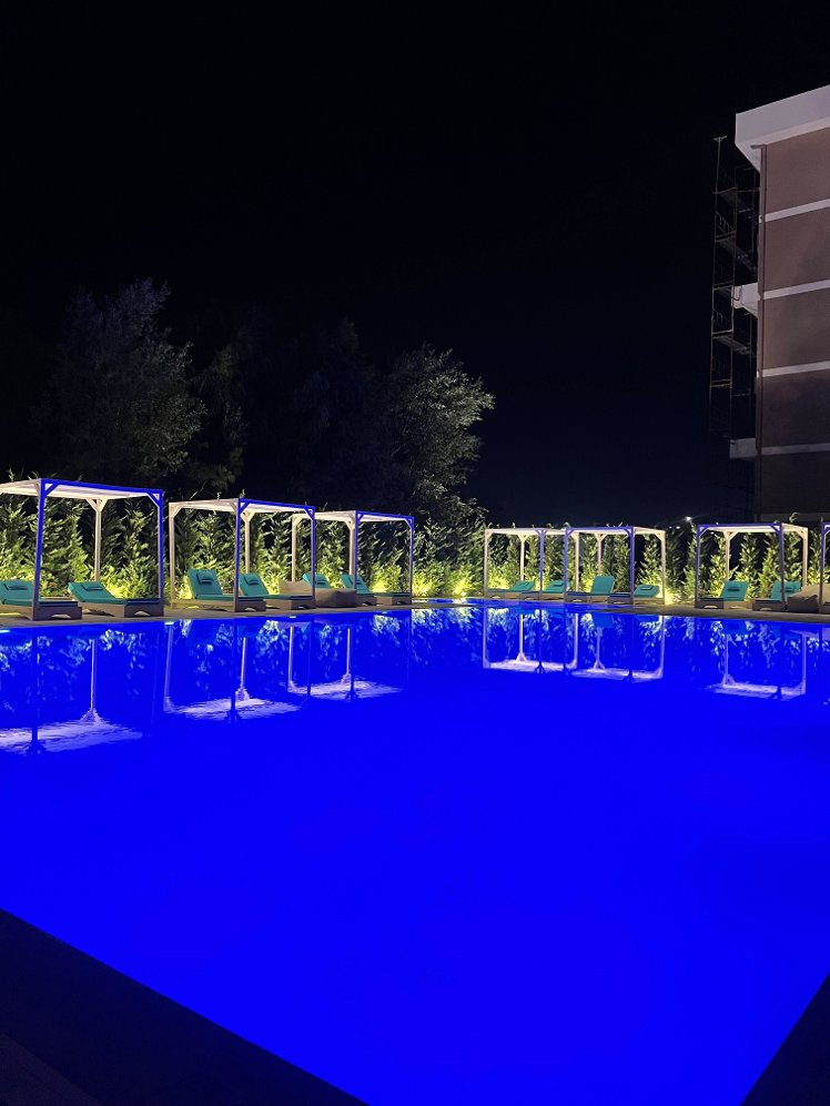 Prince Hotel, Kavaje