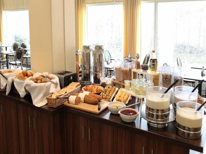 Restaurant, Premier Inn Berlin City Süd, Berlin
