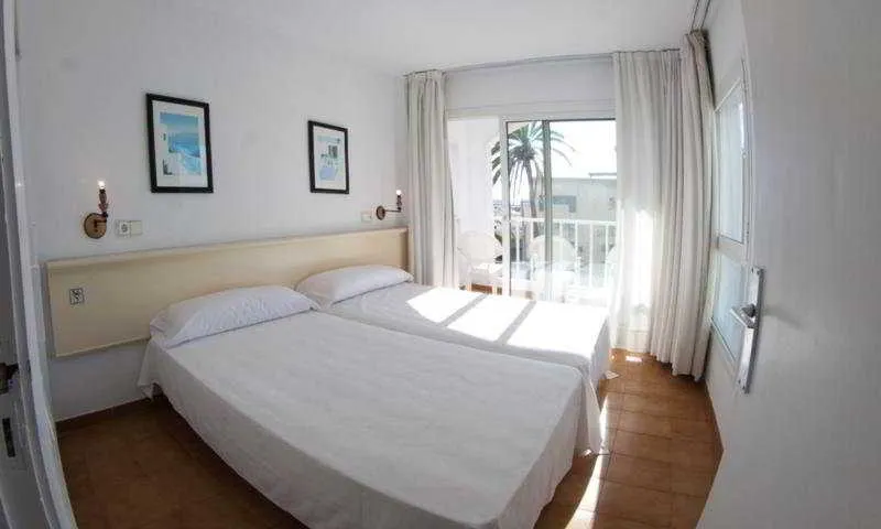 Room, El Divino Apartamentos, Ibiza
