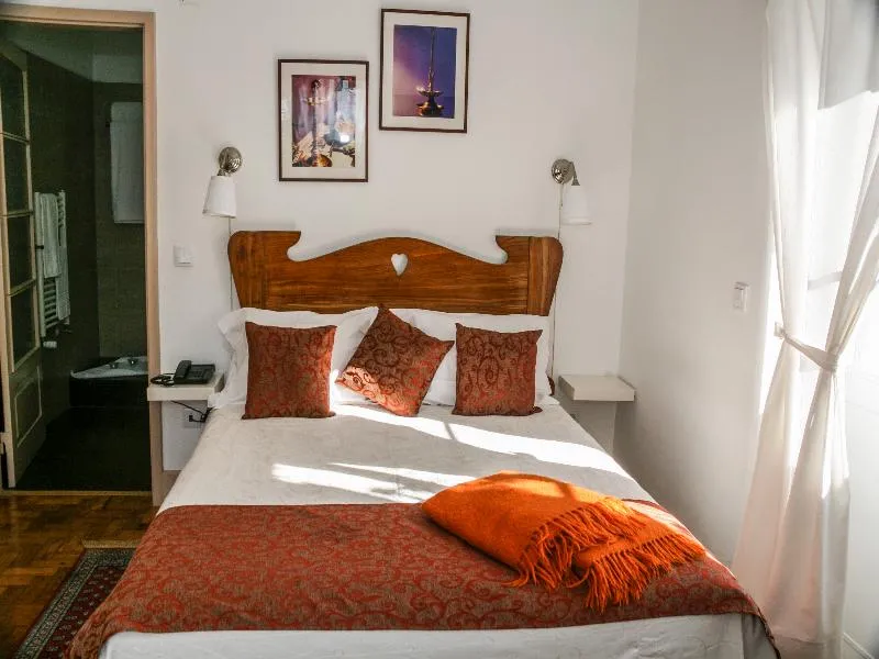 SINGLE STANDARD Room, Casa Shantiniketan, Lisbon