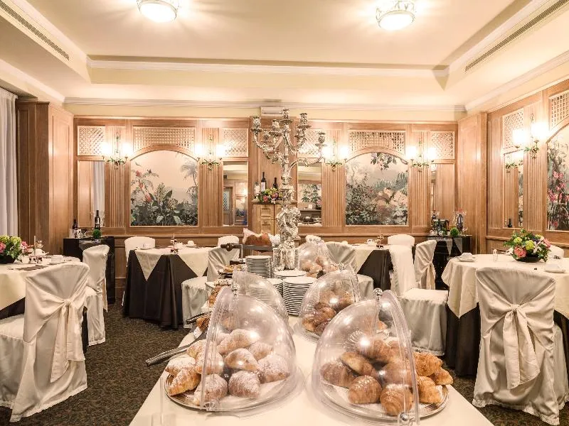 Restaurant, Doria Grand Hotel, Milan