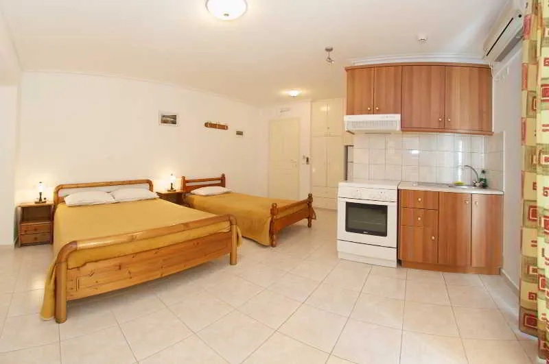 Room, Dimitris Studios, Kefallinia