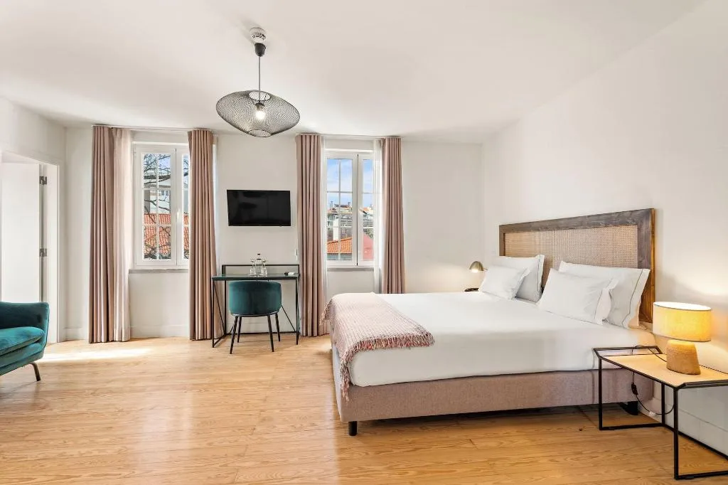 Room, Jardim Da Lapa By Shiadu, Lisbon