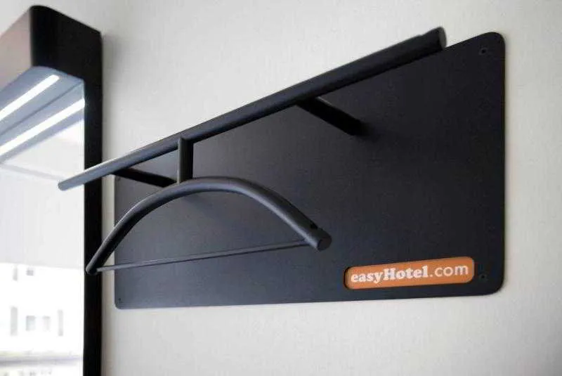Room, easyHotel Amsterdam City Centre South, Amsterdam