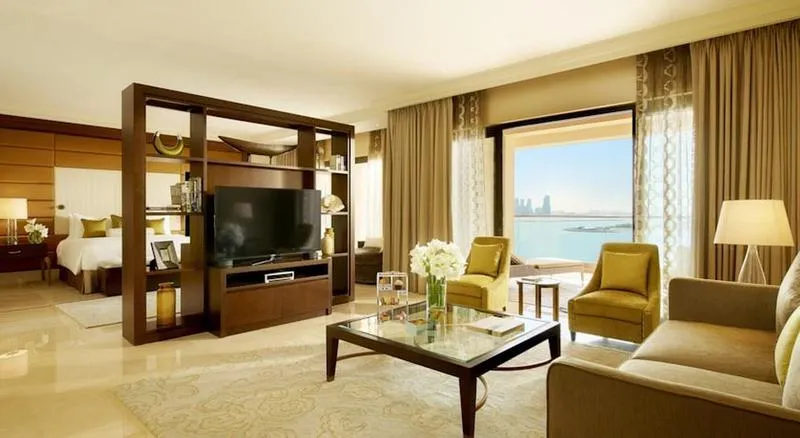 DOUBLE DELUXE Room, Fairmont The Palm, Dubai