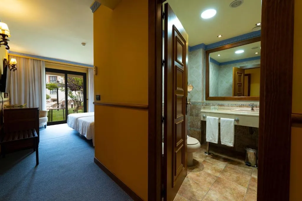 Double or Twin POOL VIEW Room, Silken Antequera Hills, Andalucia
