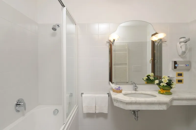 Double or Twin SUPERIOR Room, UNA HOTELS Ala Venezia - Adults +16, Venice