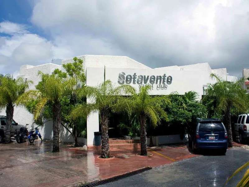 General view, Sotavento Hotel & Yacht Club Cancun, Cancun Area
