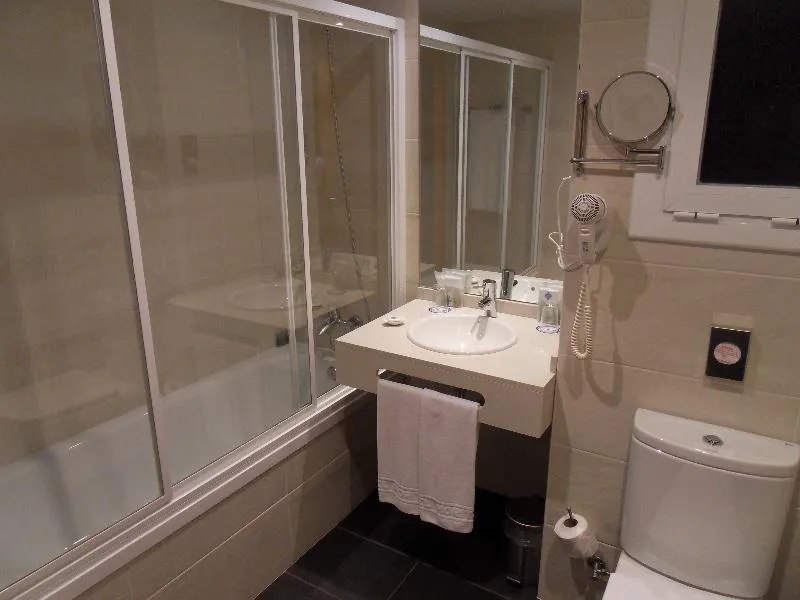Double or Twin STANDARD Room, Hotel Blanes Horitzó by Pierre & Vacances, Costa Brava