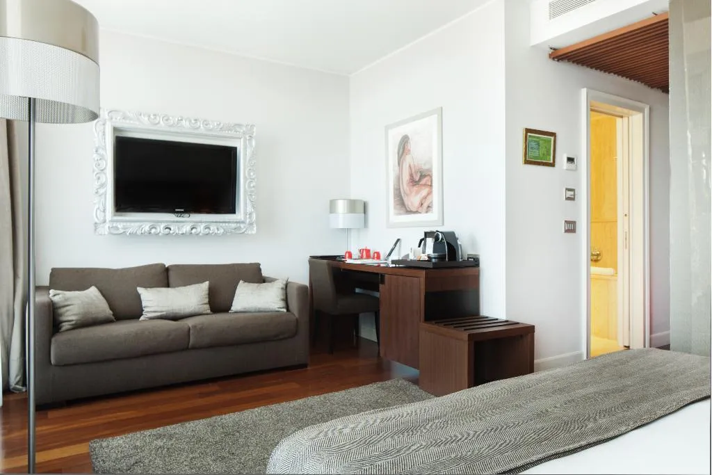 JUNIOR SUITE CAPACITY 1 Room, Milano Scala, Milan