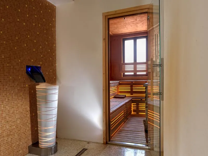 Sports and Entertainment, Ai Reali Hotel, Venice