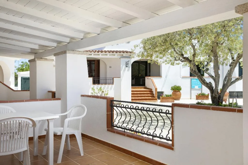 FAMILY ROOM CAPACITY 3 Room, Nicolaus Club Quattro Lune, Olbia