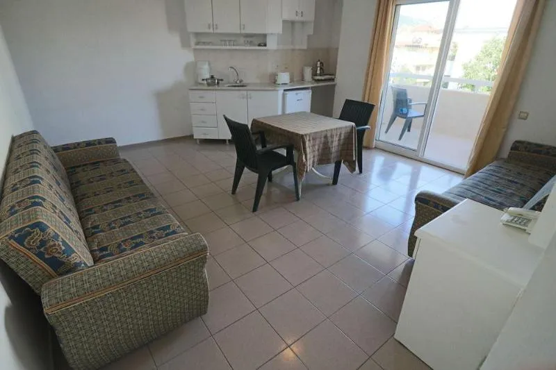 Room, Erdenhan Apart, Dalaman
